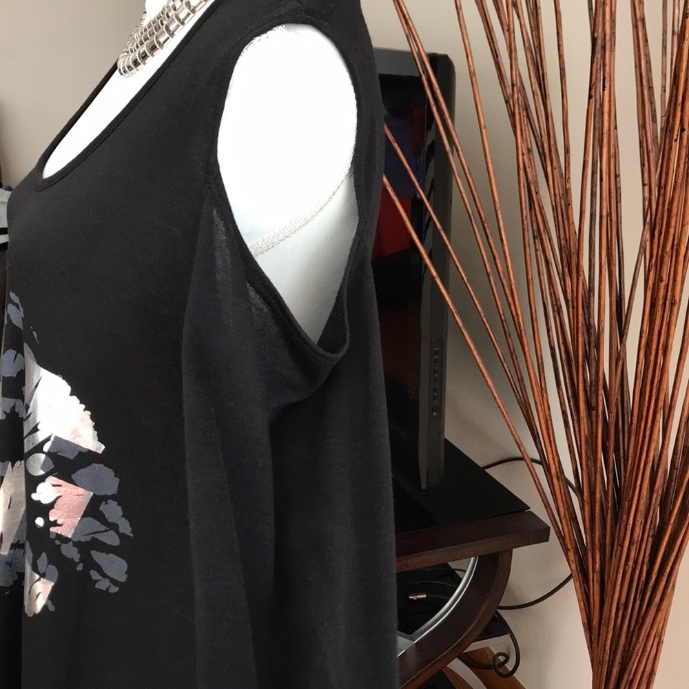 Top - Picture 4 of 5